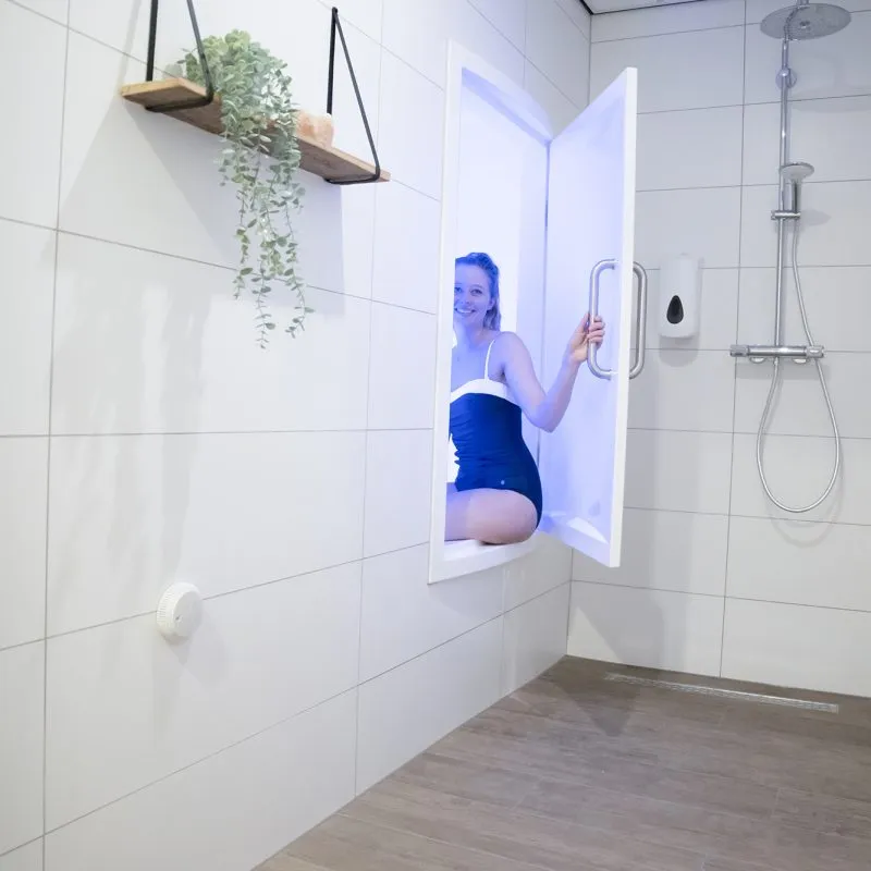 Float & Relax