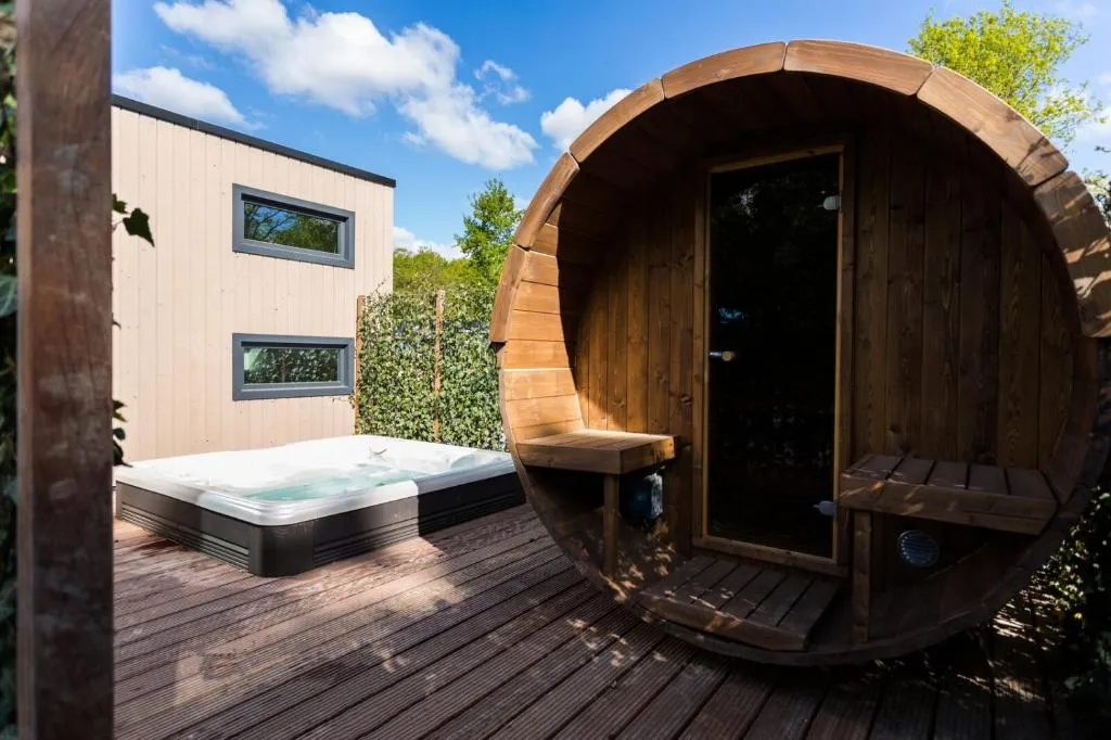 BB Deluxe 6 personen Wellness