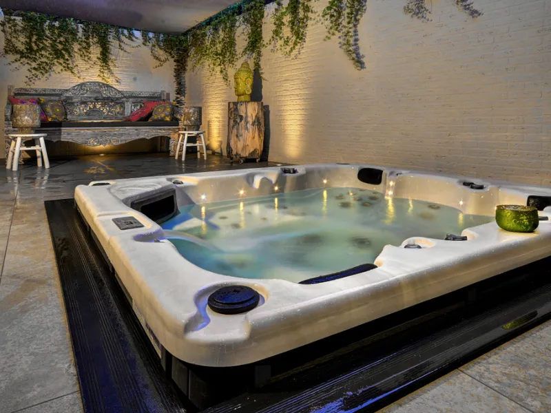 Prive Sauna [PriveSauna.com]